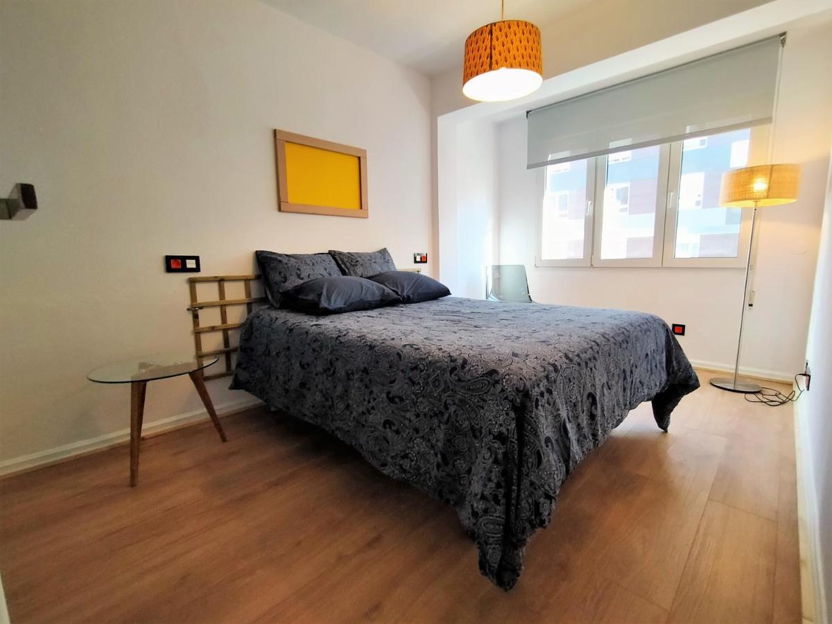 Lotila Flats Playa Apartment Gijon Bagian luar foto