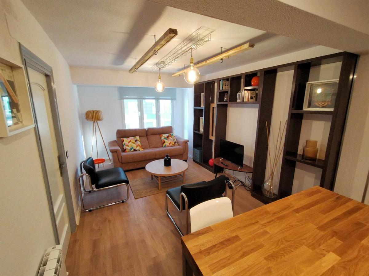 Lotila Flats Playa Apartment Gijon Bagian luar foto
