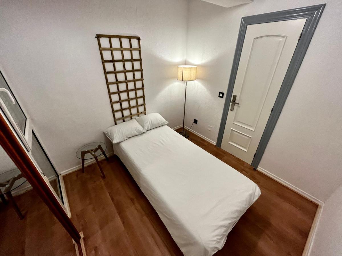 Lotila Flats Playa Apartment Gijon Bagian luar foto